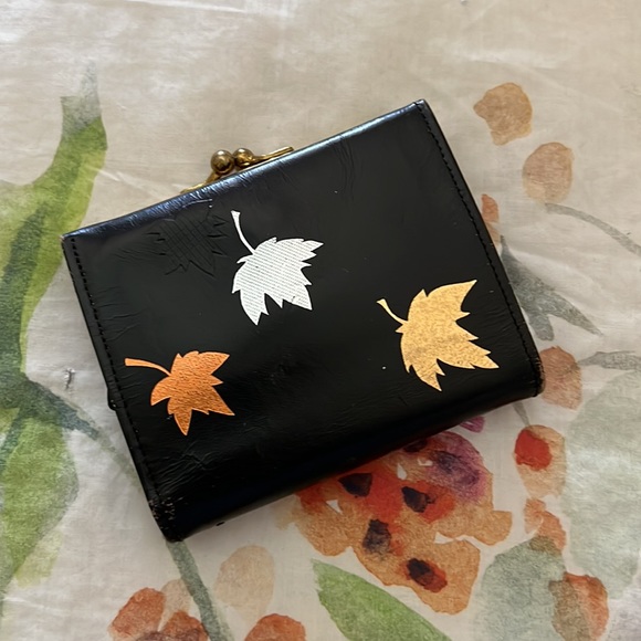 Vintage Lady Buxton Leather Leaves Wallet - Picture 13 of 13
